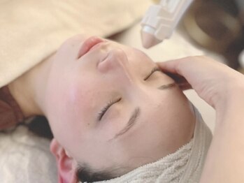 ルソール 銀座(Le seul)の写真/鏡を見たりお化粧したりするのが楽しくなる、毛穴レスな美肌に導く高純度エクソソームで本気の美肌ケアを♪