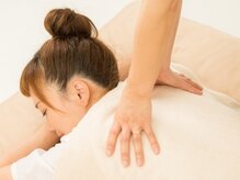 頭＋背中のセットコースもご用意◎肩首・背中解して欲しい方に◎