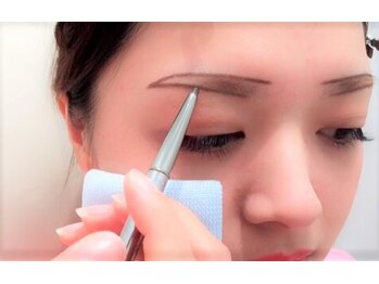 アイフラッシュ 京阪百貨店くずはモール店(Eye Flash)/デッサン