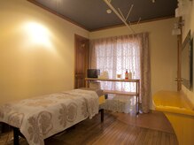 エステティックサロン アールグレーの雰囲気（半個室な空間でリラックス♪ペアで施術も可能です◎）