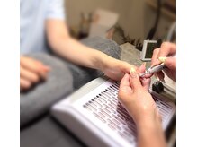 アネラネイル(Anela Nail)の雰囲気（マシン、フォルム形成etc.マンツーマンレッスン行っております♪）