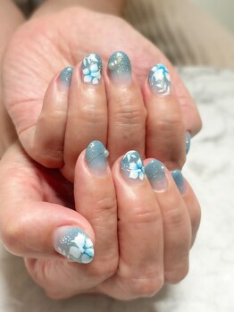 ハイビスカスのネイル