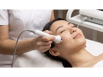 ケアビューティーソラ(care beauty SORA)の写真/話題のエレクトロポレーション使用*気になるたるみ・しわを改善!お肌の奥深くにアプローチし、肌質改善◎