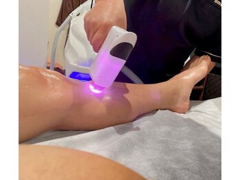 ビモア(Bmore)/★人気のLED両足脱毛★