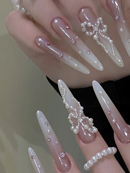 カカネイル(KAKA.Nail)の写真/【持ち込み大歓迎】お好みのデザインを忠実に再現。爪を労わる丁寧な甘皮ケア×高技術アートで理想の指先へ