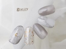 グラティフィー 梅田店(gratify)/大人綺麗めグレーマグネット