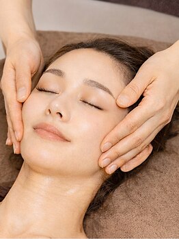 ミン(Min)の写真/【初石駅徒歩１分】駅チカ好立地◎韓国発祥の小顔コルギでむくみ・たるみ改善・リフトUPで美フェイスライン