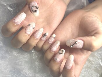 トランクイル(Tranquil)/レースネイル