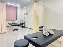 ナオル整体 仙台泉中央院(NAORU整体)の雰囲気（泉中央駅から徒歩3分☆清潔感のある空間で癒しのひとときを♪）