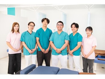 中野坂上中央接骨院/明るく元気なスタッフ