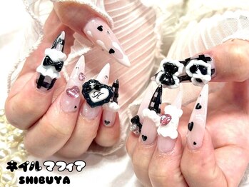 ネイルマフィア 渋谷(NAIL MAFIA)の写真/≪洗練されたシンプル可愛いデザインがいっぱい≫シンプルだけど存在感があるデザインで指先を彩る♪