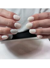 プリュネ(Prune)/ホワイト/シルバー