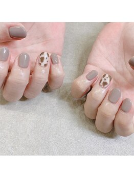 プライズアイリス アイラッシュ 池袋東口店(prize Iris eyelash)/牛柄ネイル【池袋】