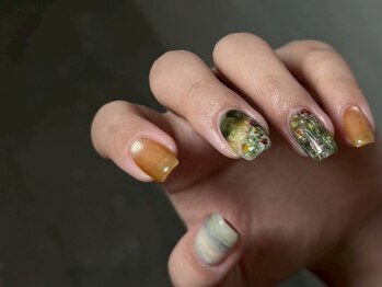 グラウネイル(glaw nail)の写真/絵画のようなデザインが得意!繊細デザインなど高い技術力でお客様が理想とする仕上がりとモチの良さを実現!