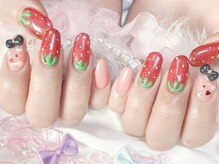 リコリコネイル(Riko Riko Nail)