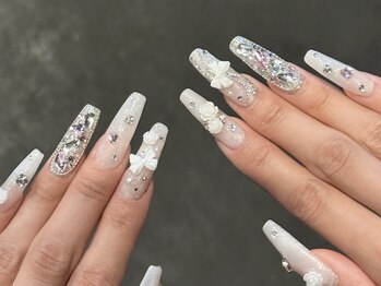 ザ ドールハウス バイ ジュエリリートウキョウ(The DOLL HOUSE BY JEWELILYTOKYO)の写真/憧れのロングネイルを指先に★チップ長さだし10本パーツで持ち込みデザインを！