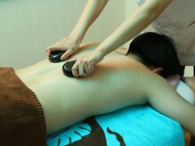 アロマの他にも、もみほぐしやセットメニューもあり