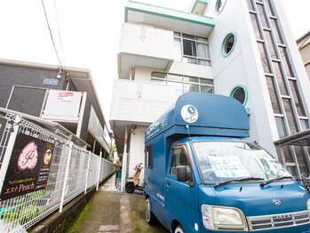 エステピーチ(Peach)/クレープ屋さんの横フェンス