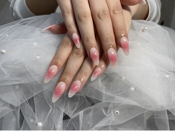 マルチューネイル 池袋(MARUCHU NAIL)/チップ長さだし》チークネイル