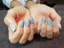 マニエネイル(mani e nail)/ブルー×グレー/大人ネイル