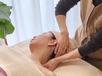 ヘッドトゥトウ(Head to Toe)/重い首肩凝りに深くアプローチ