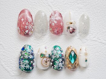 カイヤナイト(Nail Salon Kyanite)/手描き雪の結晶デザイン♪