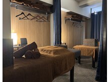 ほぐしやす 中野坂上の雰囲気（和を基調としたシックな雰囲気の店内。）