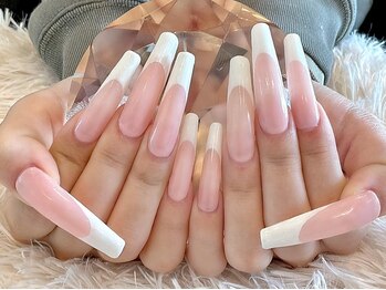 ブリエカドー(Briller Cadeau)の写真/【1階路面店/朝８時OPEN】持込みもOK！ブライダルネイルも◎デザスカ・1本～長さ出し対応可能,欠け爪にも♪