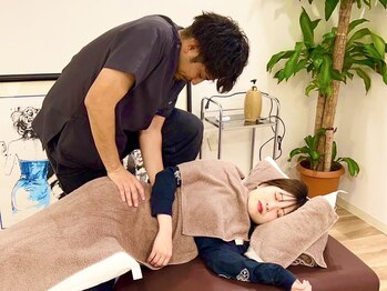 クツロギ(KUTSUROGI)の写真/【フジグラン重信目の前!】結果重視の本格整体◆60分5200円!腰や足のつらさ、腰痛の改善にも効果◎