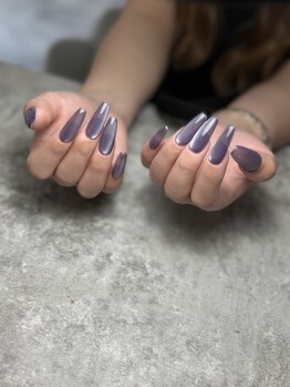 サロン ド ルネ(Salon de Lune)/