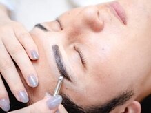 アミュレット(Amulette)/骨格診断/コンシーラーで縁取り