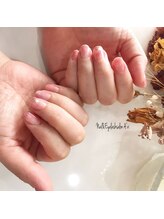 ネイルアンドアイラッシュ アヴィ(Nail and Eyelash A'vi)/ニュアンスネイル