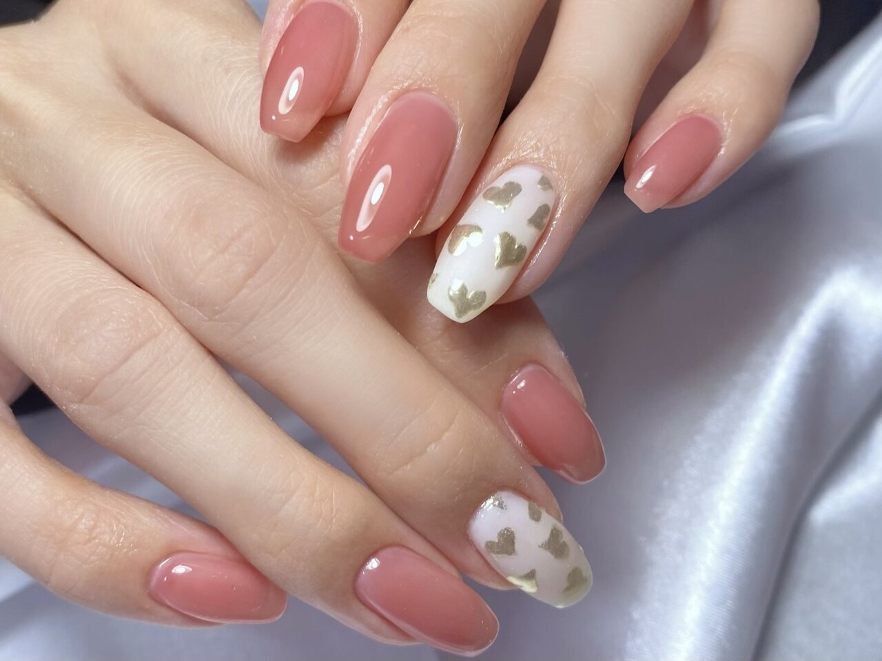 2026年春トレンド】ホワイト ハートのネイルデザイン集｜人気順｜10