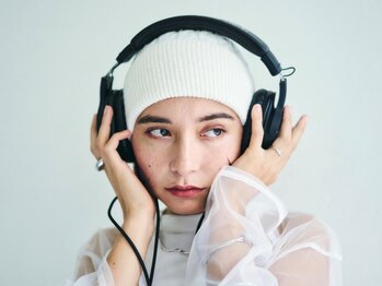 メゾン エイミー(Maison Amy)の写真/第一印象を決める「眉」を肌の色や骨格に合わせてデザイン。描き方レクチャーで明日から美眉を再現、印象UP