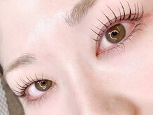 アイラッシュリリィ(Eyelash Lily)