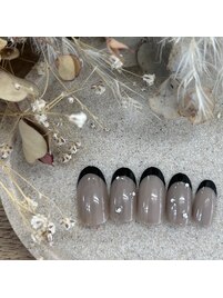 basic ブラックフレンチネイル