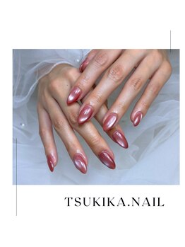 肌馴染みボルドー水光マグネット