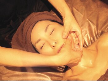 ラクシア(RAKUSIA)/フェイシャル