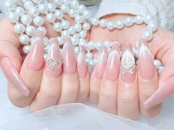メイク 池袋(Meik)の写真/流行に敏感なオシャレ女性必見★イベントの多い季節には、指先も華やかに♪持ち込みOK！[池袋/長さだし]