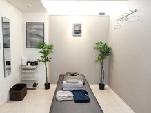 リンクストレッチ 恵比寿店の雰囲気（完全個室ストレッチ&マッサージ　着替え/水/除菌/アメニティ充実）