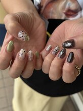 キャンディベース ドライブイン(Candybase Drive in)/秋のアシメデザイン