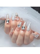 ディーエヌネイルサロン(d’n nailsalon)&nbsp;スタッフ ニジ