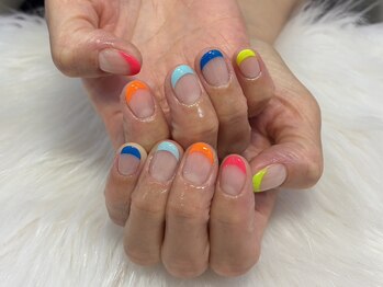 カラフルフレンチ♪杉崎担当
