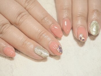 B's amor 大府店 Nail design