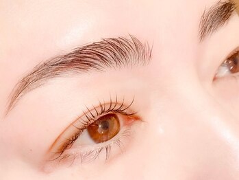 キラネイル アンド アイラッシュ by World Beauty(KIRA)の写真/【ケア重視の本格派】まつ毛の美しさは健やかさから。傷ませず、魅せる。大人女性の目元美を引き出します。