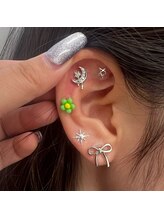 スピラ 上通店(Spira)/シルバーモチーフ耳つぼデザイン