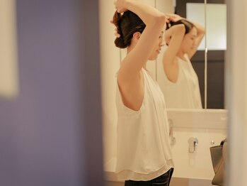 サロン ド マリ(Salon De Mari)の写真/【12月限定】成人式・ブライダル前に後ろ姿も整えよう魅せうなじ脱毛¥3,980