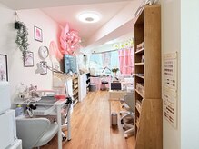 リンネイル 名古屋新栄町店(Rin.Nails)の雰囲気（トレンドカラーが豊富♪）