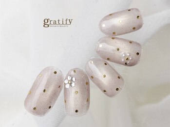 グラティフィー 梅田店(gratify)/大人可愛いドットネイル