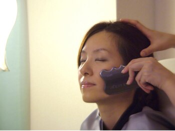 ヨサパークツボミ(YOSA PARK tsubomi)/【チタニウムマッサージ：顔】